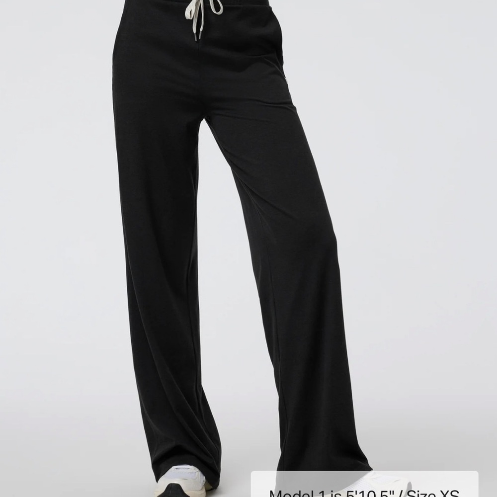 Vuori Halo Essential Wide Leg Pant
